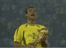 Тест о Кафу: насколько хорошо вы знаете легендарного бразильского футболиста?